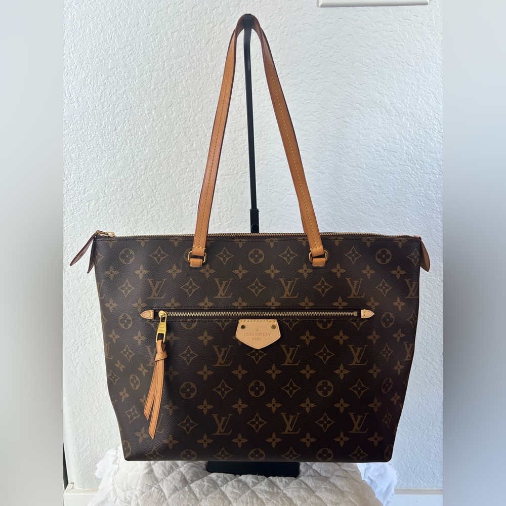 Louis Vuitton Lena MM